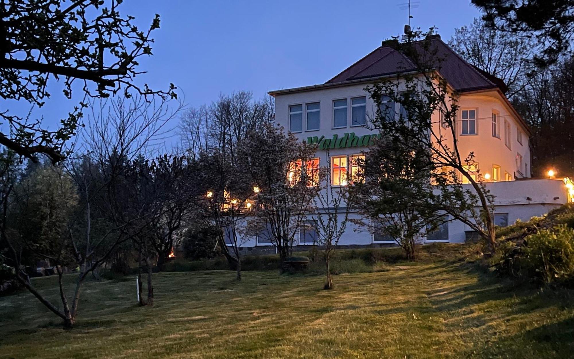 Hotel Waldhaus Pulsnitz Esterno foto